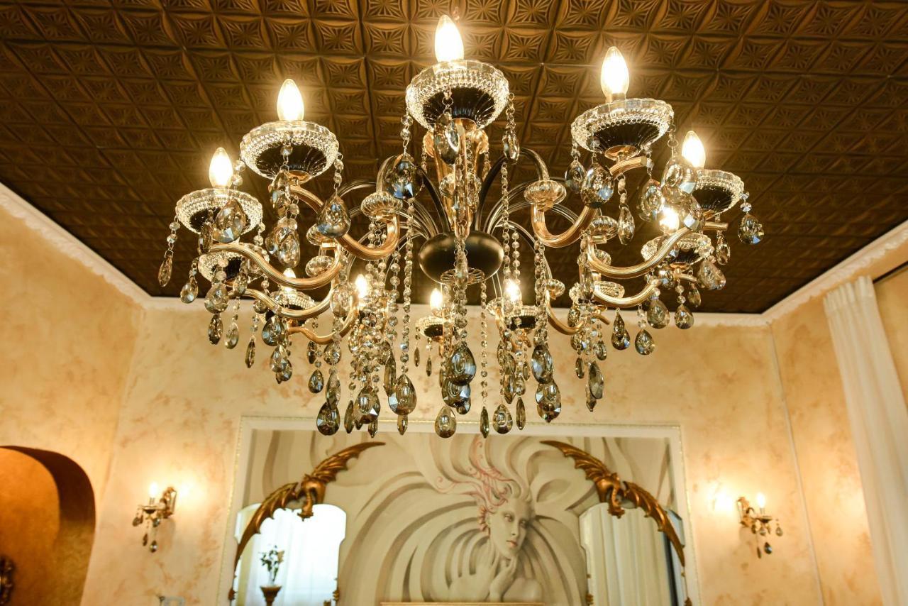 The Museum - Wonderful Super Central Apartment บูคาเรสต์ ภายนอก รูปภาพ