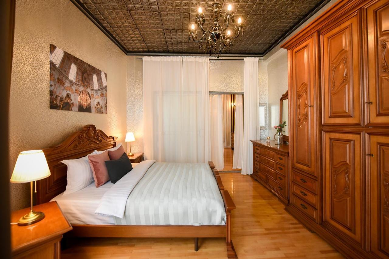 The Museum - Wonderful Super Central Apartment บูคาเรสต์ ภายนอก รูปภาพ