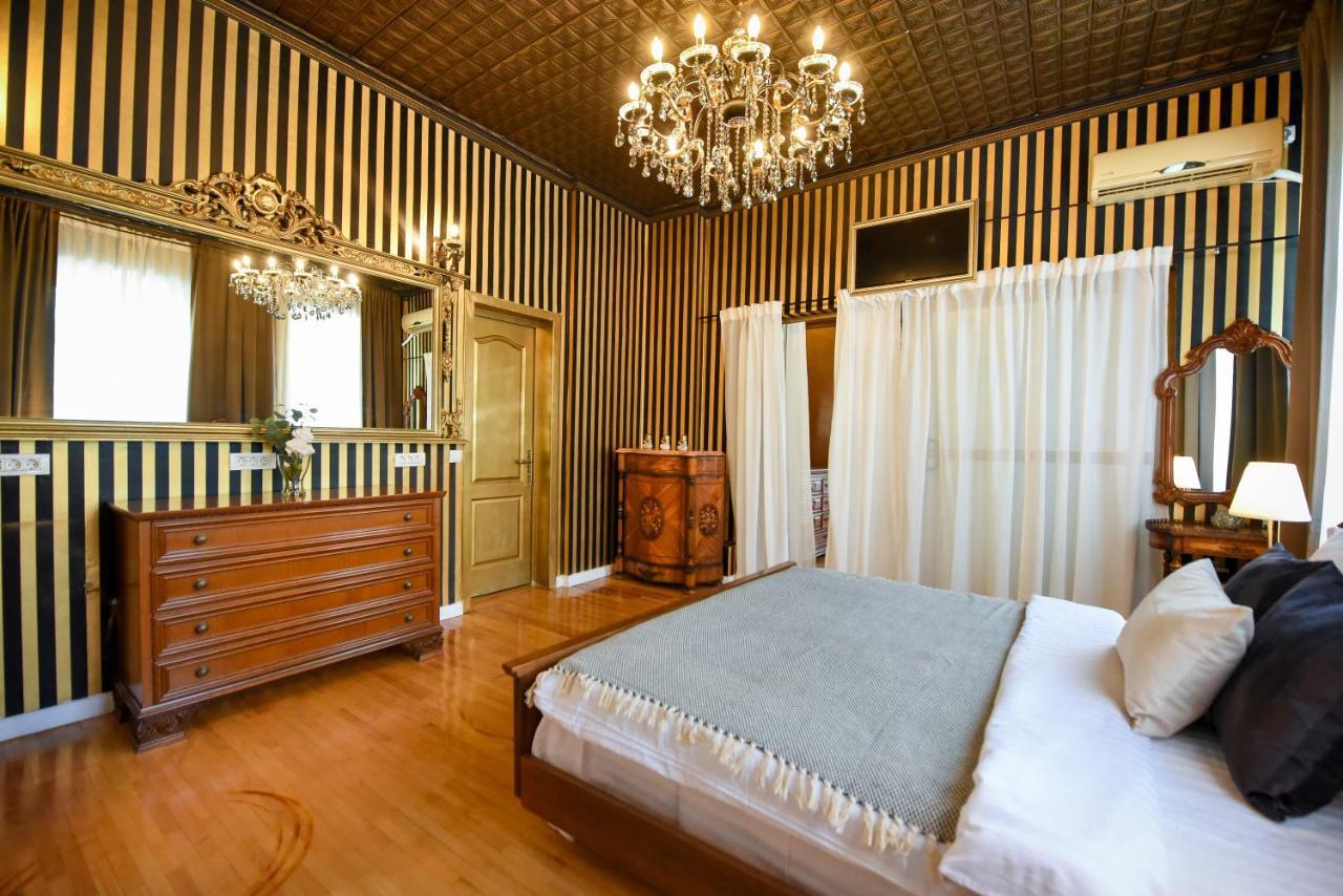 The Museum - Wonderful Super Central Apartment บูคาเรสต์ ภายนอก รูปภาพ