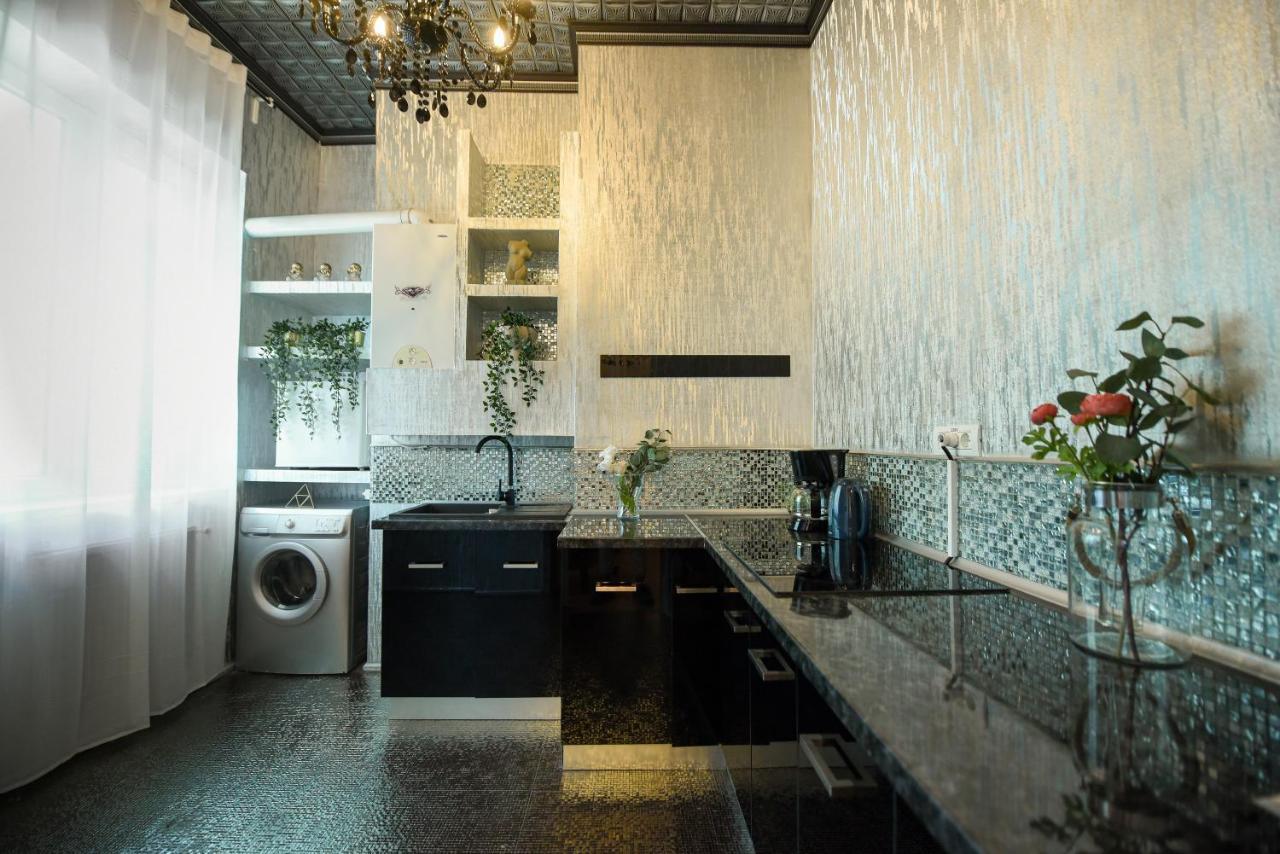 The Museum - Wonderful Super Central Apartment บูคาเรสต์ ภายนอก รูปภาพ