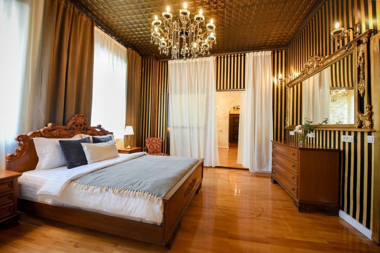 The Museum - Wonderful Super Central Apartment บูคาเรสต์ ภายนอก รูปภาพ